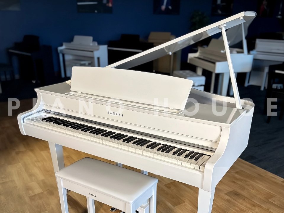 Cận cảnh YAMAHA CLP-865GP PW tại Piano House